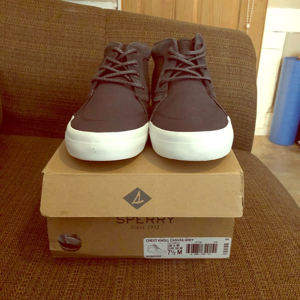 Sperry Crest Knoll Sneakers